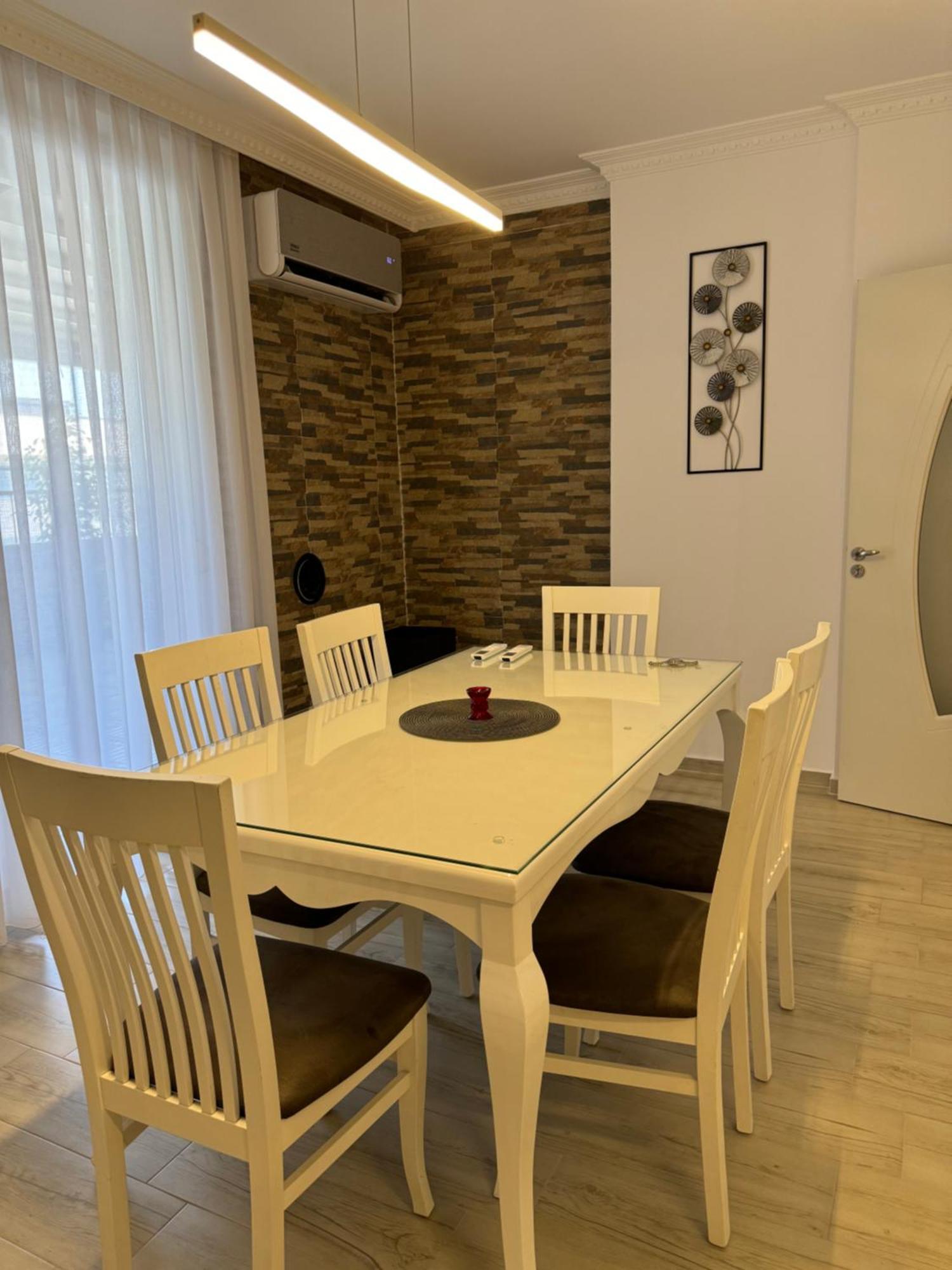 Penthouse Exclusive Apartman Pristina Kültér fotó