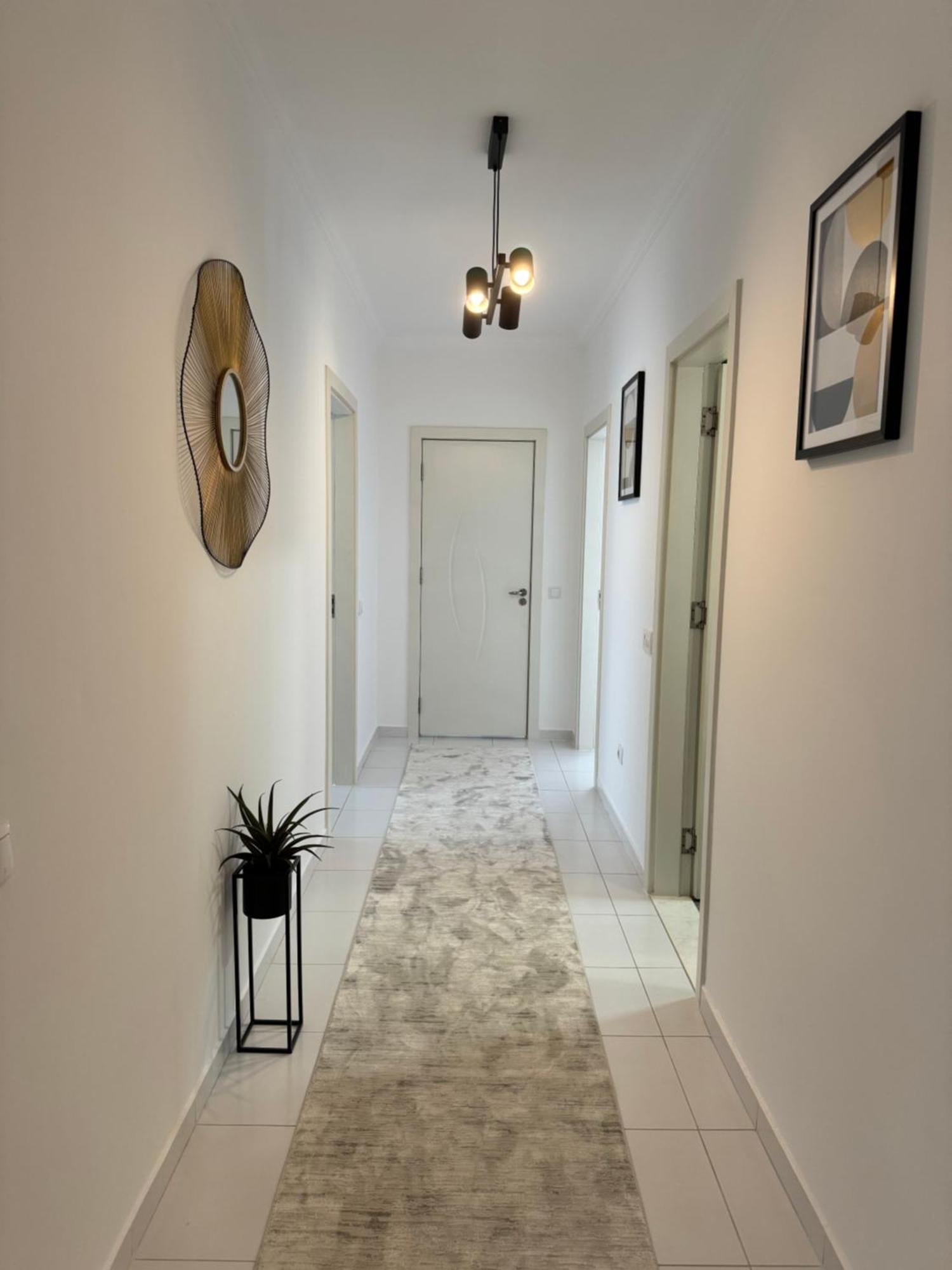 Penthouse Exclusive Apartman Pristina Kültér fotó
